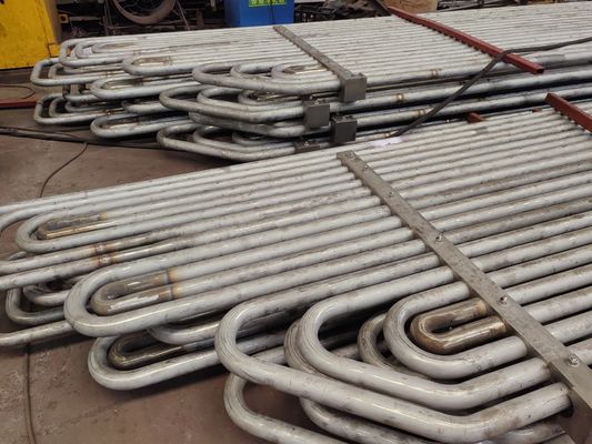ASTM A249 Ατσάλι άνθρακα Σερπεντίνιο σπείρωμα / σωλήνα φιδιού σε επαναθέρμανση λέβητα