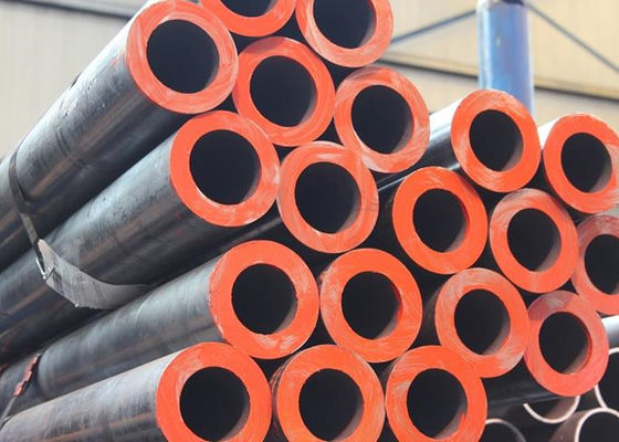 Άνευ ραφής σωλήνες DIN 1629 St52.4 St52 DIN 17175 λεβήτων χάλυβα κραμάτων σαφής λαδωμένη τέλος επιφάνεια 15Mo3 13CrMo44