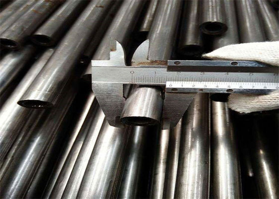 Άνευ ραφής σωλήνας ASTM A335 χάλυβα κραμάτων ζωγραφικής αντι Corrision μαύρος